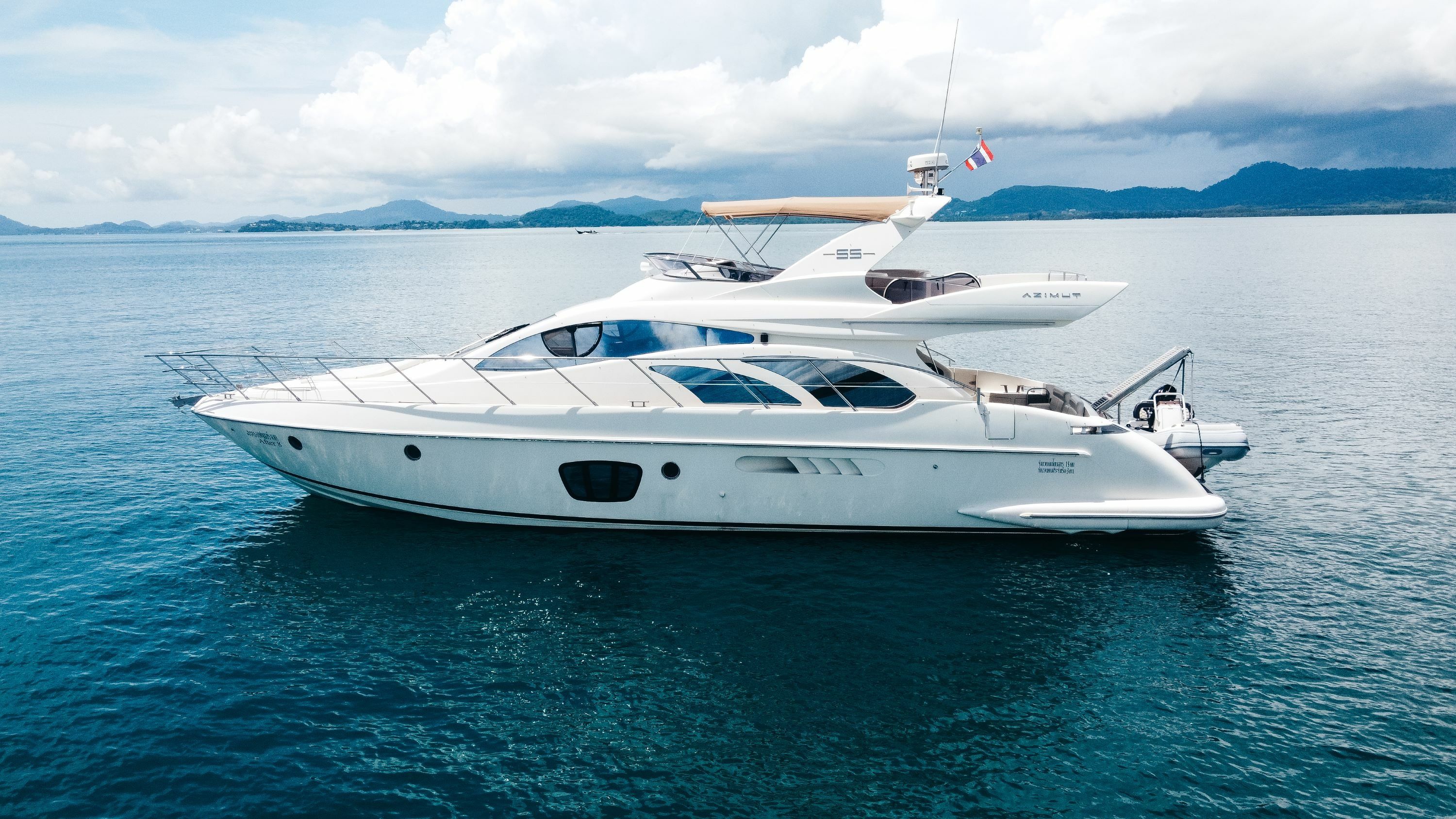 Azimut 55 | After 8