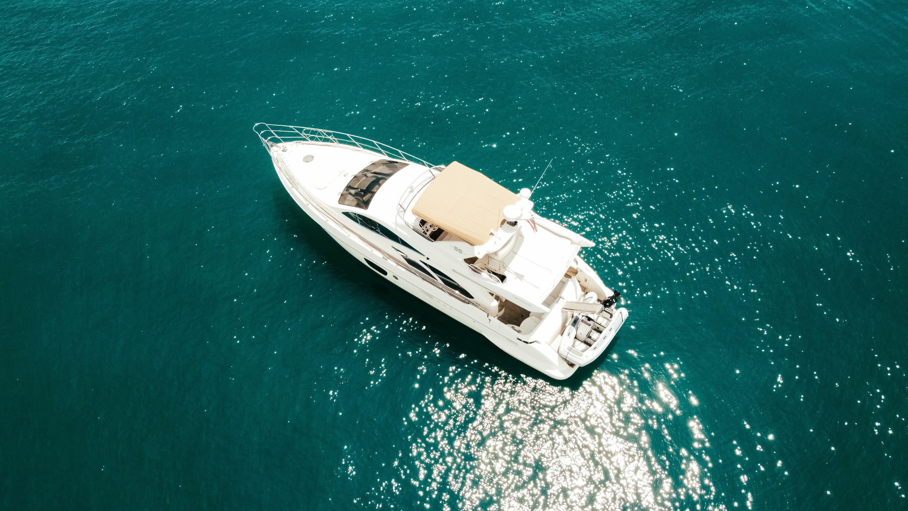 Azimut 55 | After 8