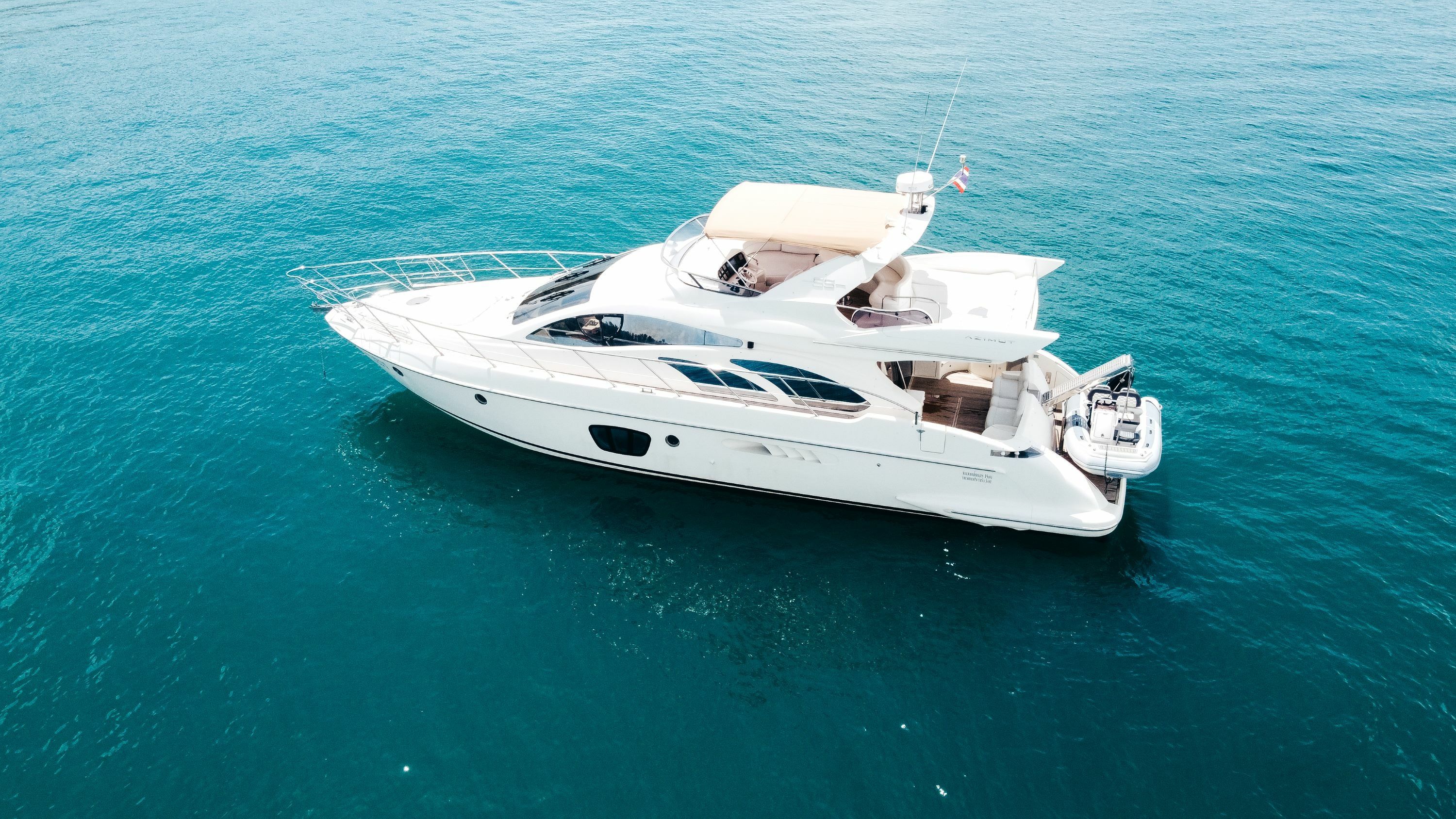 Azimut 55 | After 8