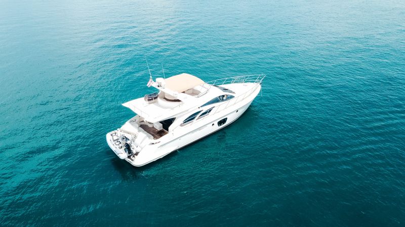 Azimut 55 | After 8