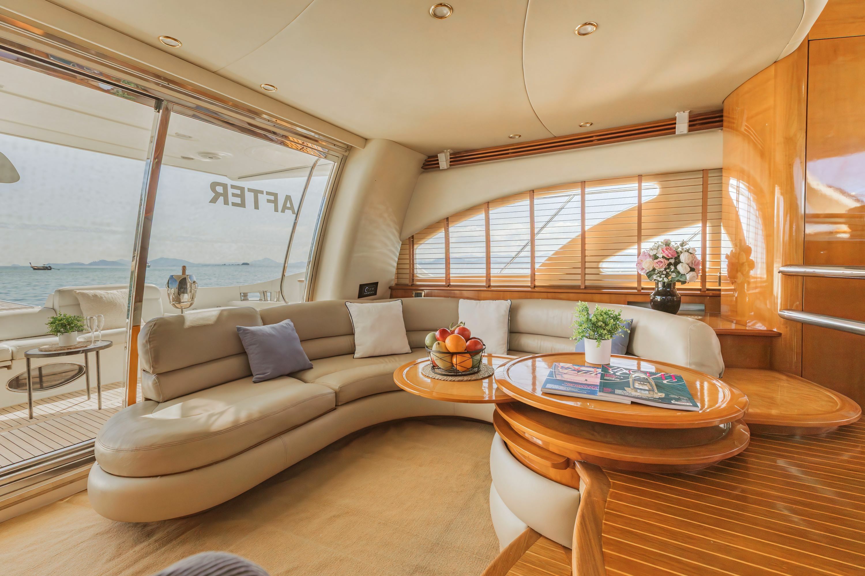 Azimut 55 | After 8