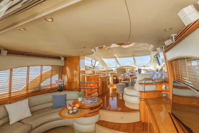 Azimut 55 | After 8