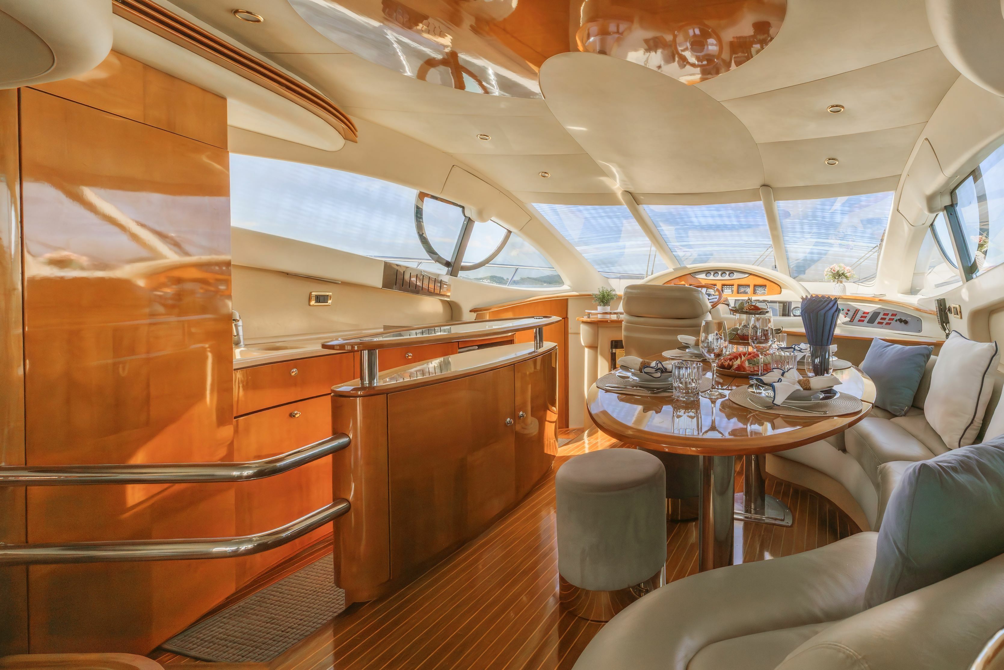 Azimut 55 | After 8