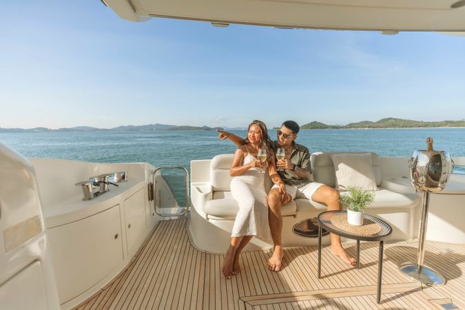 Azimut 55 | After 8