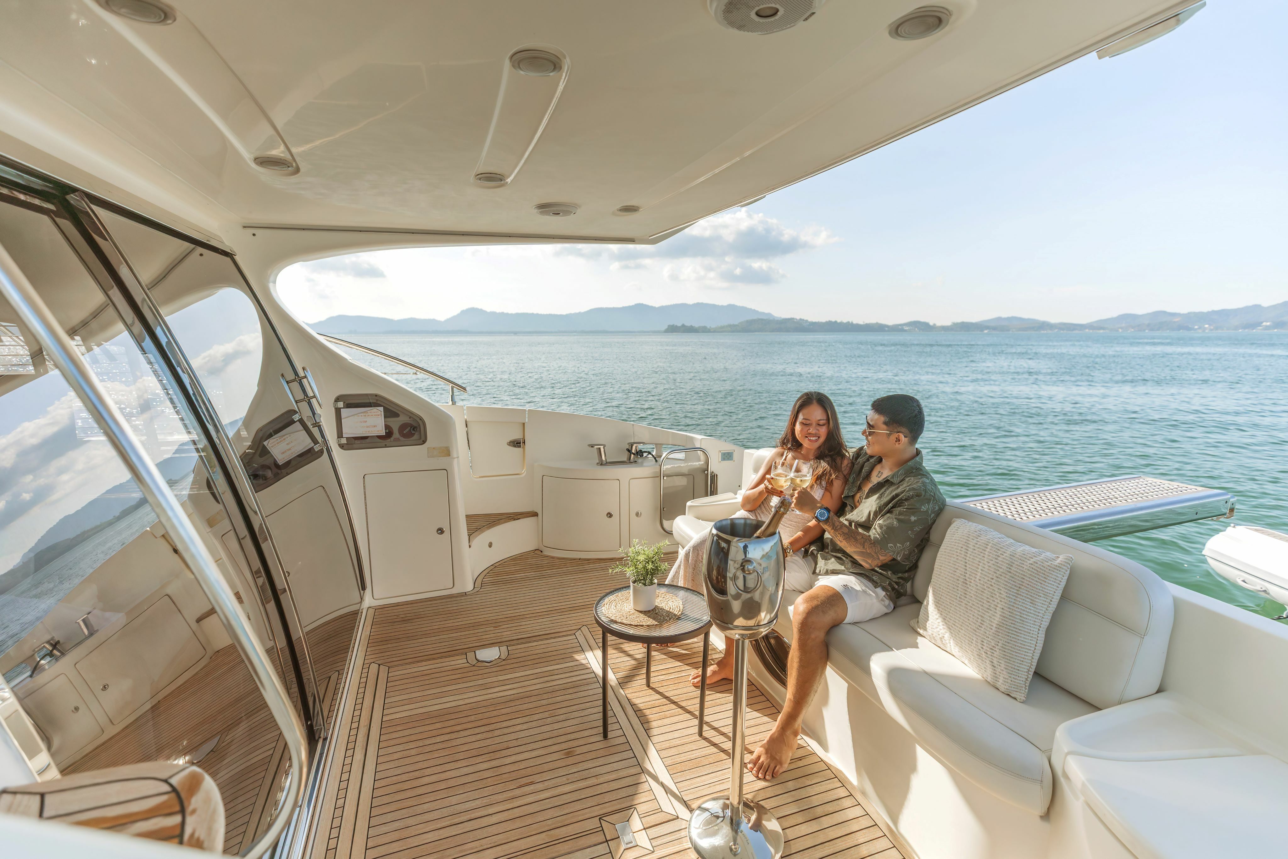 Azimut 55 | After 8