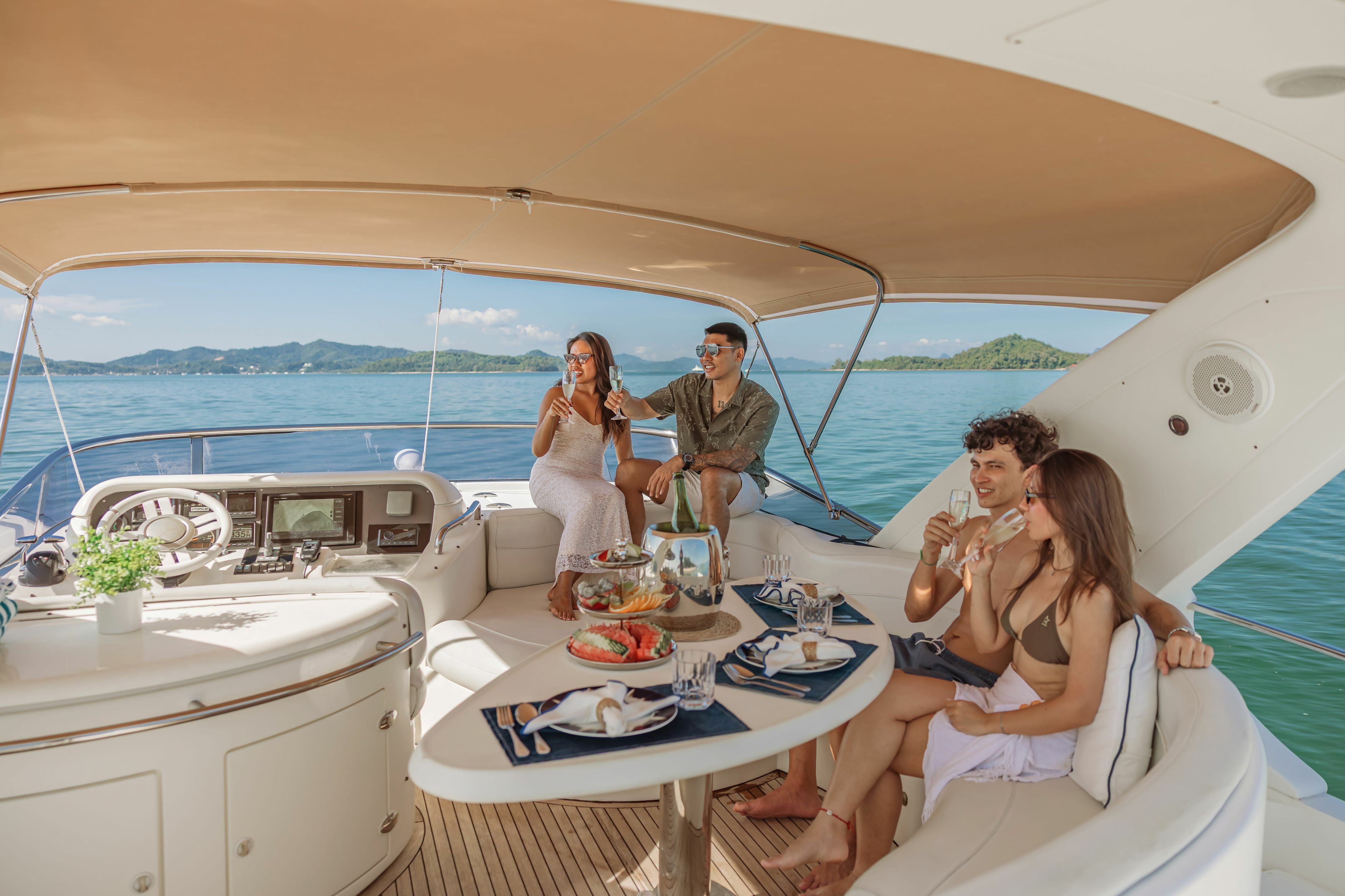 Azimut 55 | After 8