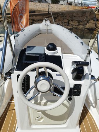 Capelli Tempest 650 | Zatum