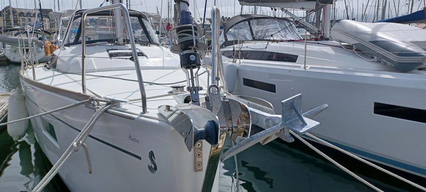 Beneteau Oceanis 38.1 | Hinatea