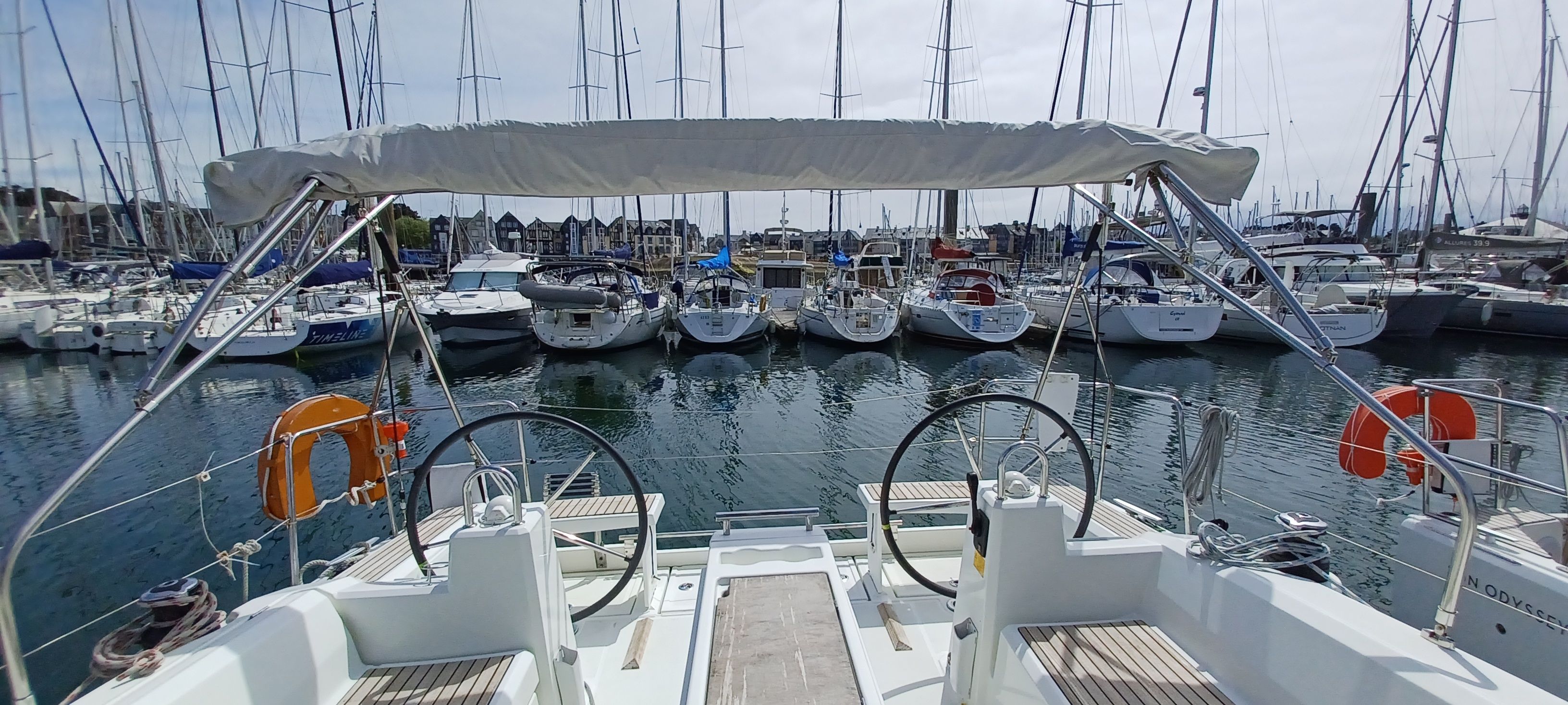 Beneteau Oceanis 38.1 | Hinatea