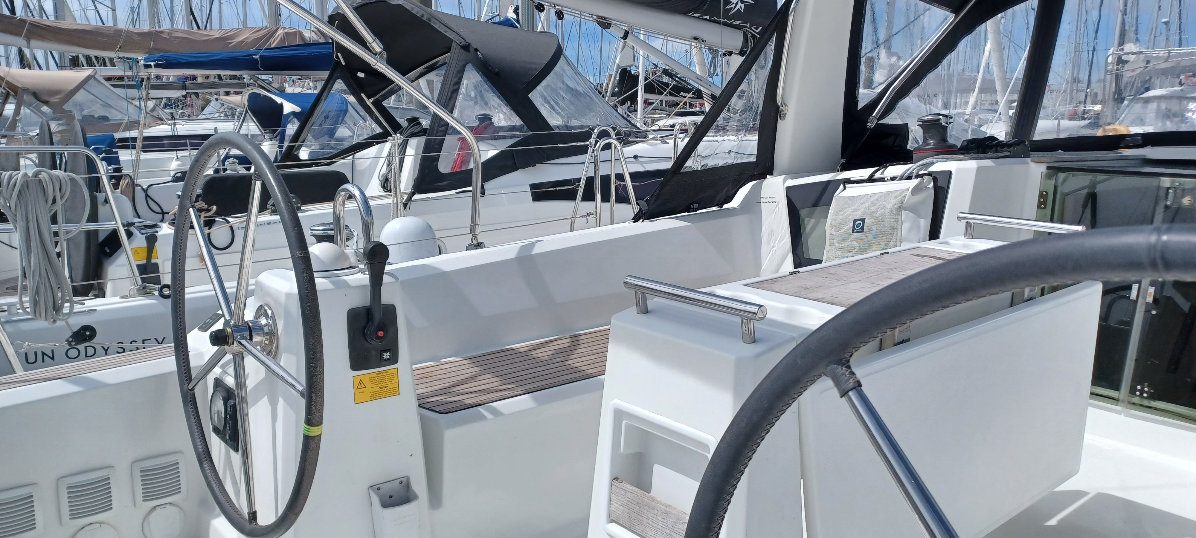 Beneteau Oceanis 38.1 | Hinatea
