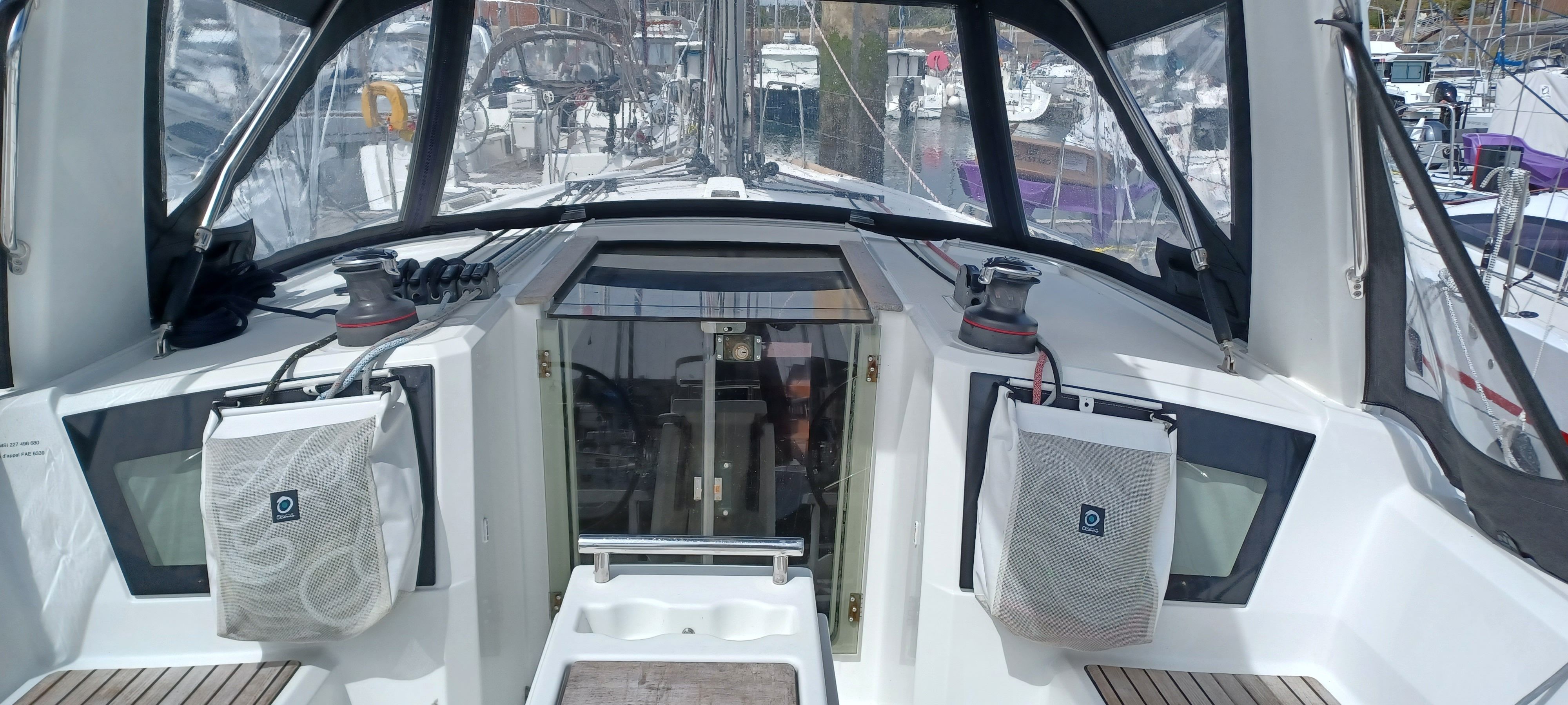 Beneteau Oceanis 38.1 | Hinatea