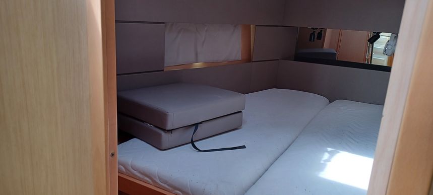 Beneteau Oceanis 38.1 | Hinatea