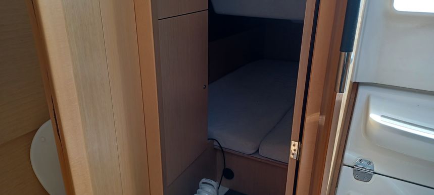 Beneteau Oceanis 38.1 | Hinatea