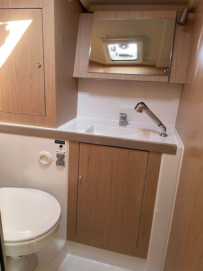 Beneteau Oceanis 41.1 | Blue Hop