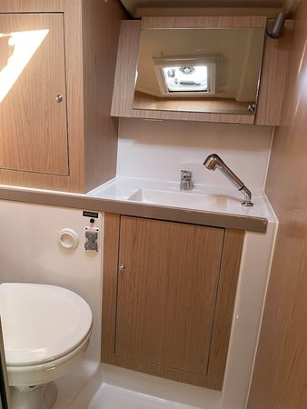 Beneteau Oceanis 41.1 | Blue Hop