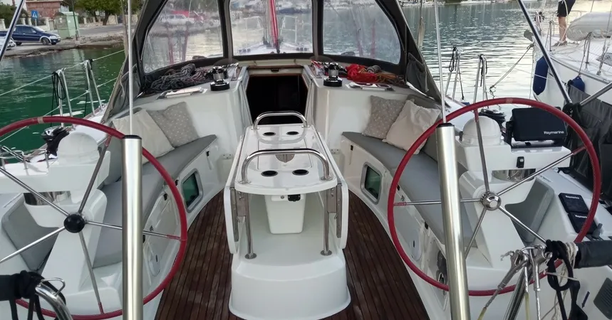 Jeanneau Sun Odyssey 49 | Family7