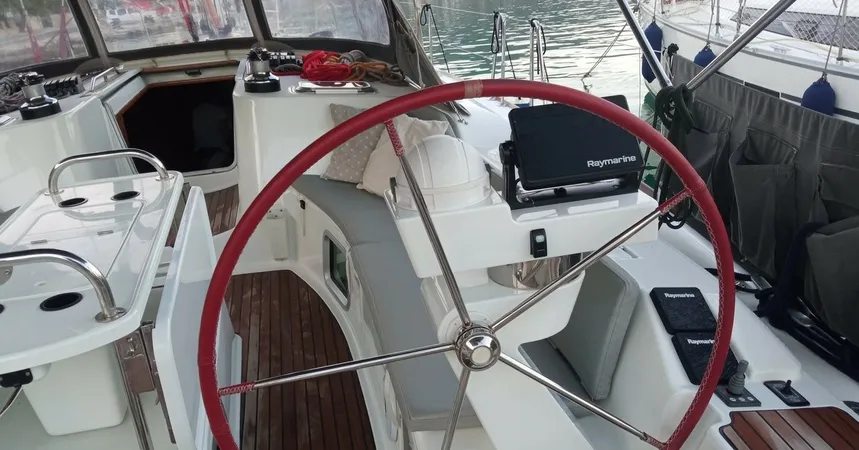 Jeanneau Sun Odyssey 49 | Family8