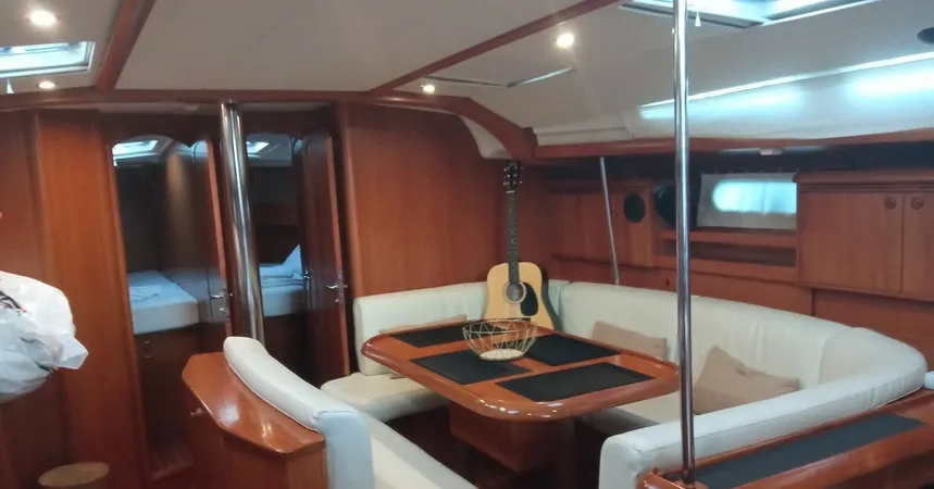 Jeanneau Sun Odyssey 49 | Family12