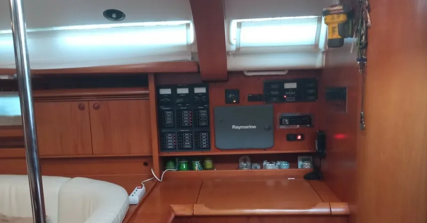 Jeanneau Sun Odyssey 49 | Family13