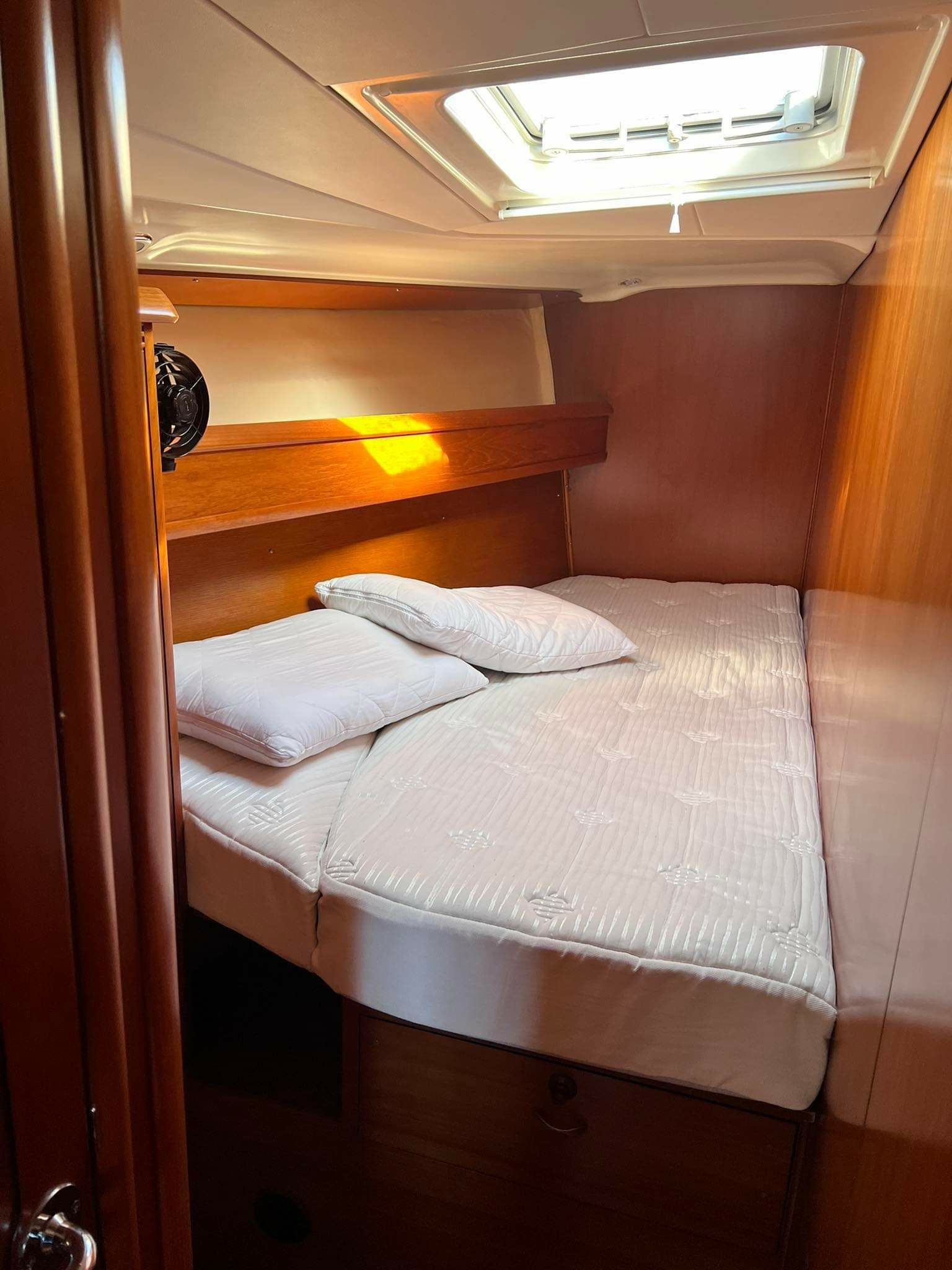 Jeanneau Sun Odyssey 49 | Family17