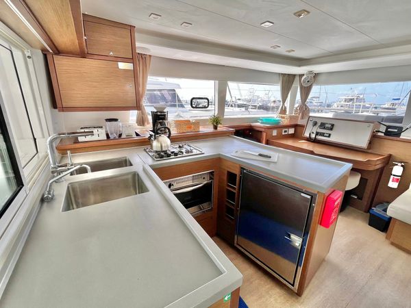 Lagoon 450 F | Sea Runner 3