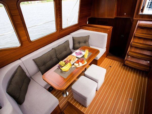 Nautiner Yachts 40.2 | Aft