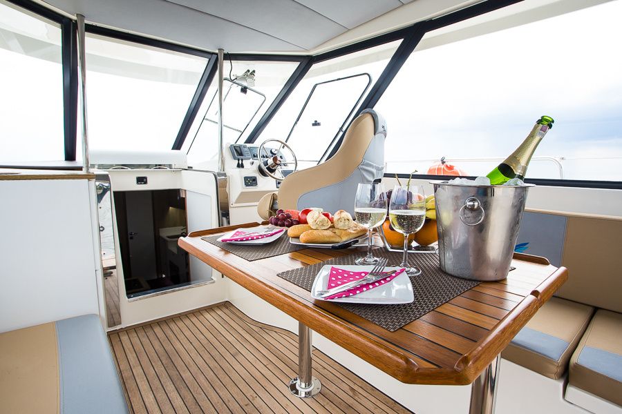 Nautica 1300 | Lux