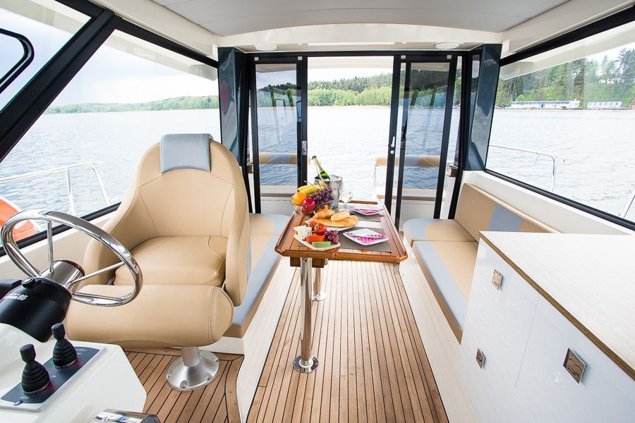 Nautica 1300 | Lux
