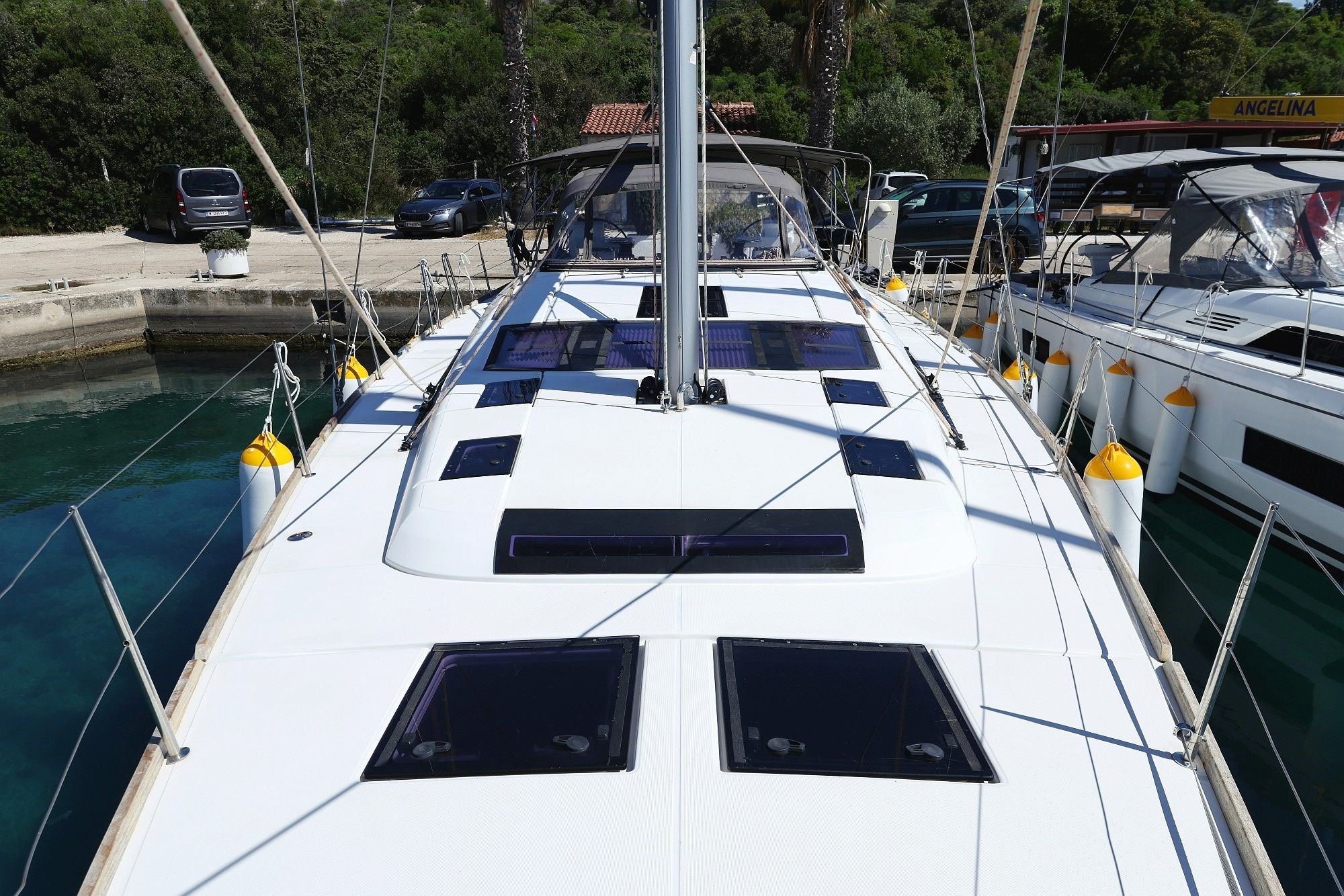 Dufour 520 GL | Lateja