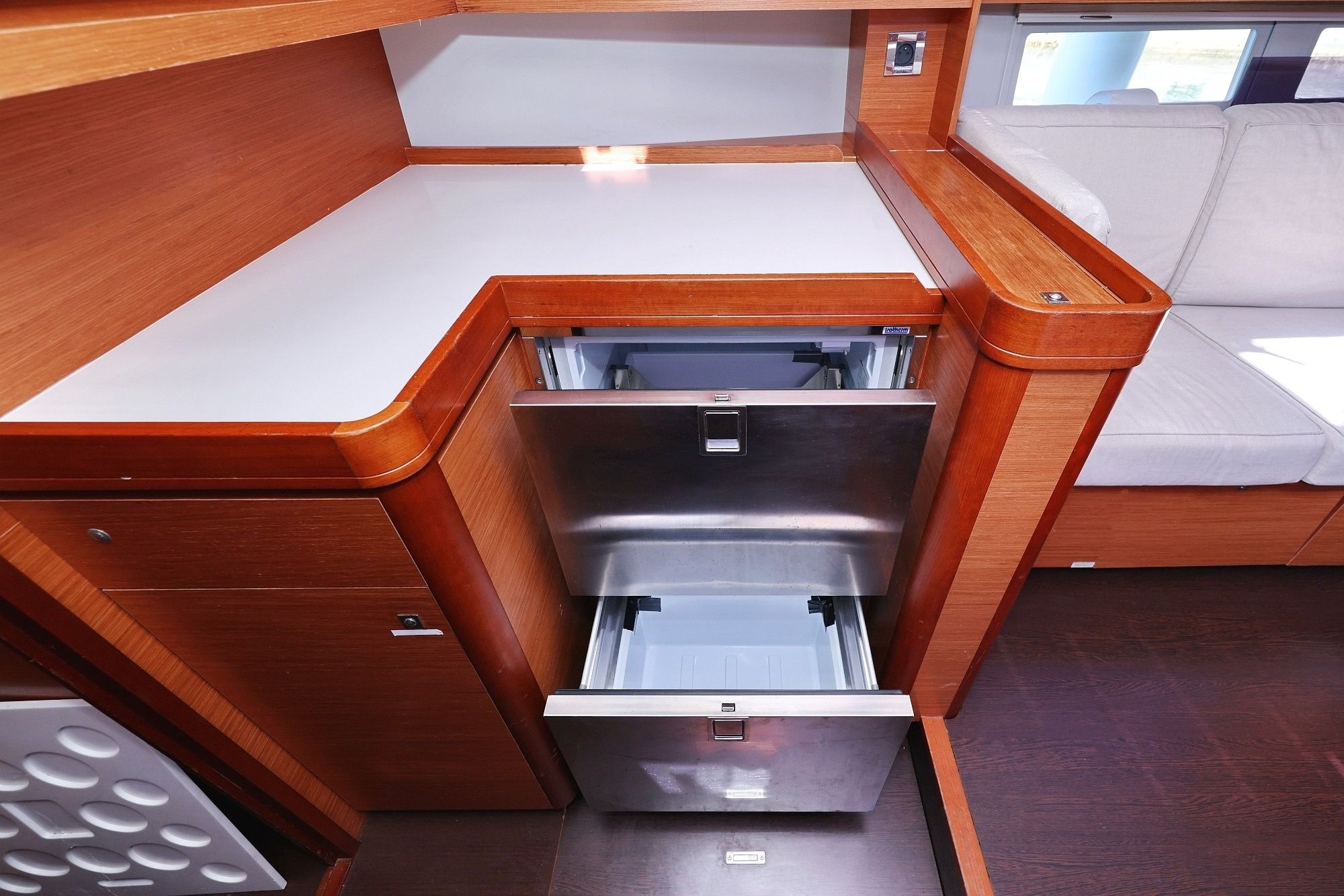 Dufour 520 GL | Lateja