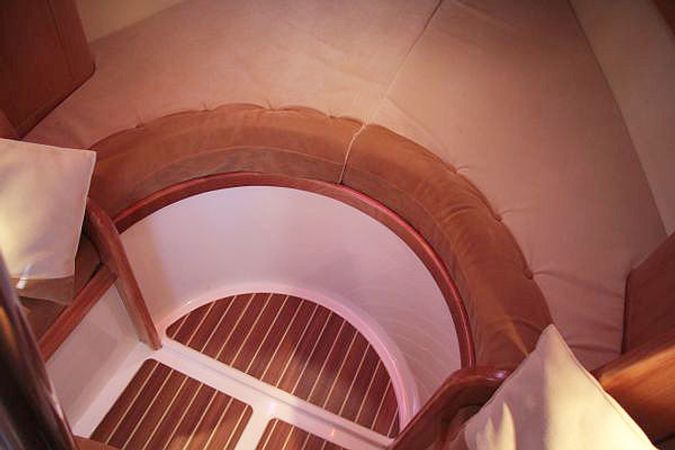 Northman Maxus 28 | Aurora