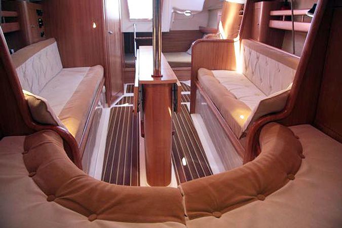 Northman Maxus 28 | Aurora