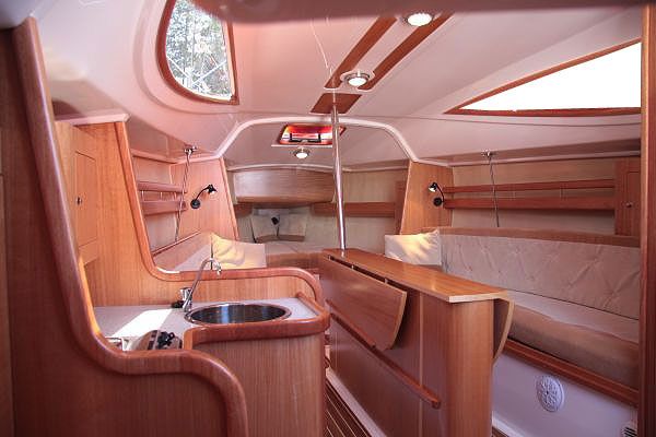 Northman Maxus 28 | Aurora