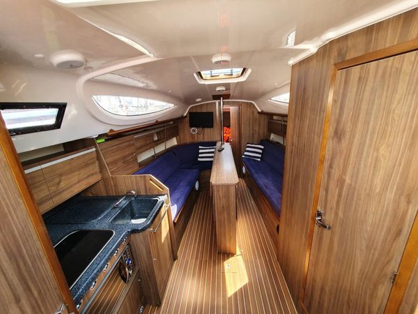 Northman Maxus 33.1 | Erato