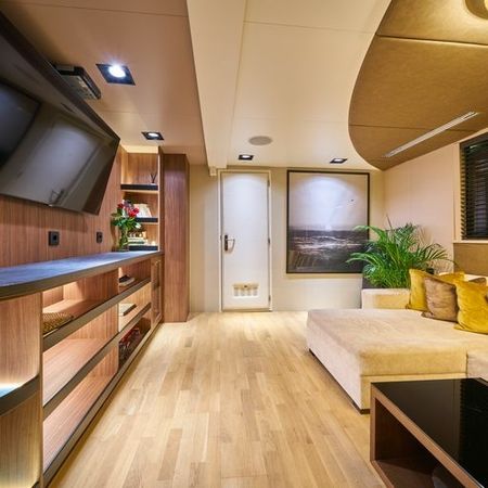 Custom Built 33 | Rara Avis