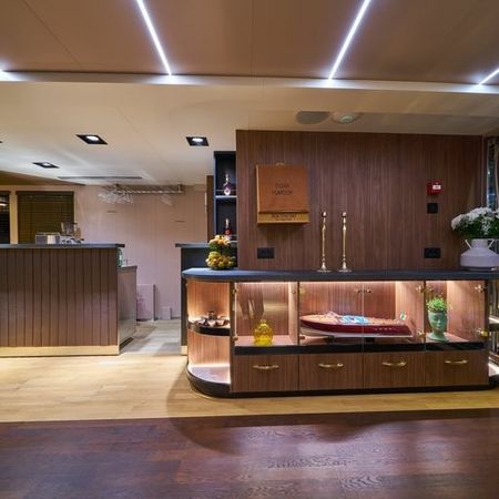 Custom Built 33 | Rara Avis