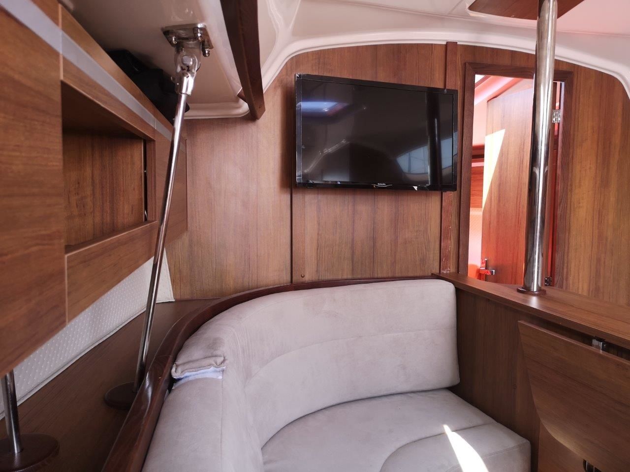 Northman Maxus 33.1 | Rain Shadow