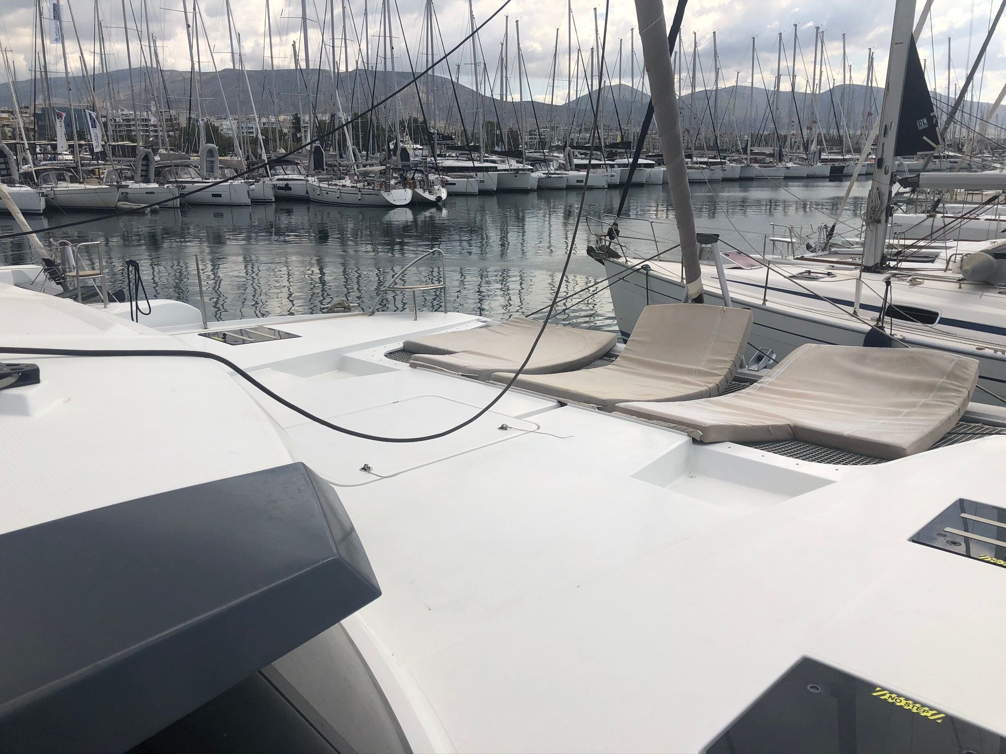 Fountaine Pajot Saona 47 | Red Rose