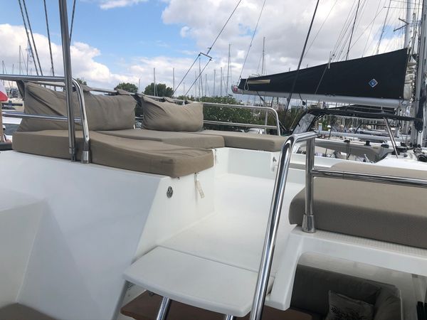 Fountaine Pajot Saona 47 | Red Rose