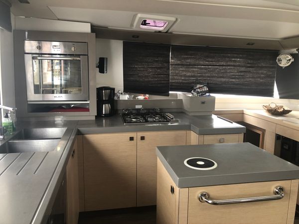 Fountaine Pajot Saona 47 | Red Rose