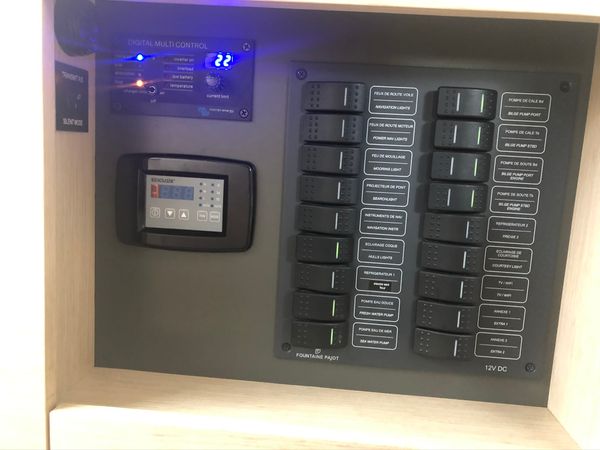 Fountaine Pajot Saona 47 | Red Rose