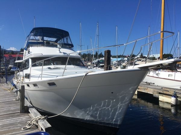 Bayliner 3888 | Ocean Pearl