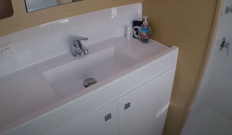 Lagoon 42 | Water Dragon