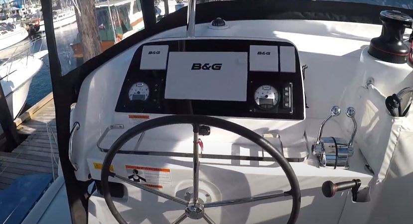 Lagoon 42 | Water Dragon