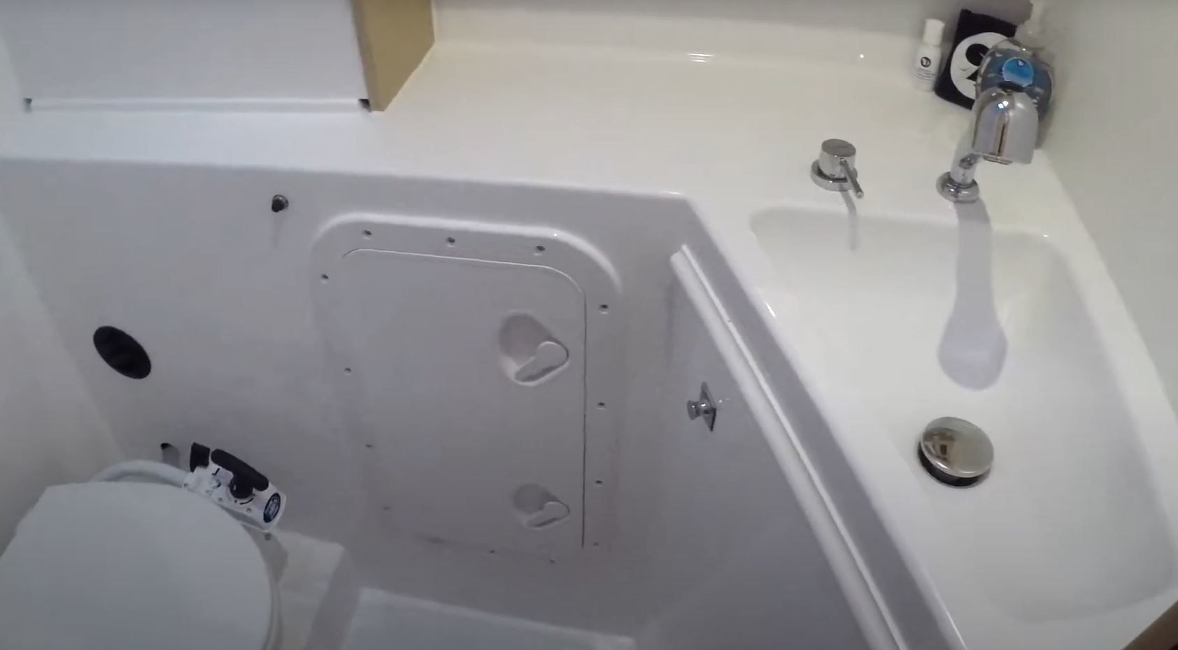 Lagoon 42 | Water Dragon