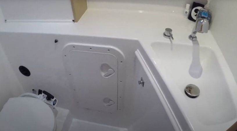 Lagoon 42 | Water Dragon