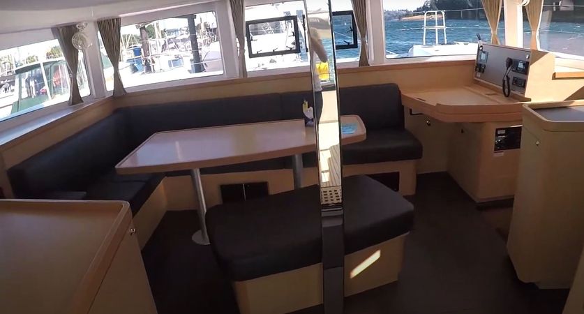 Lagoon 42 | Water Dragon