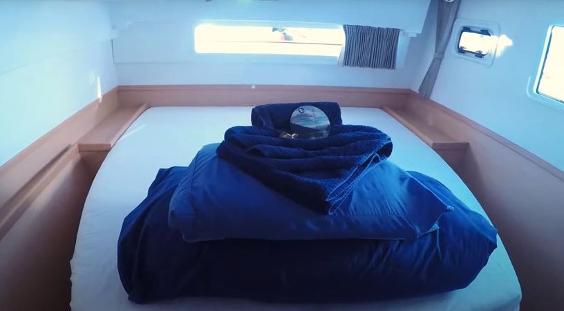 Lagoon 42 | Water Dragon