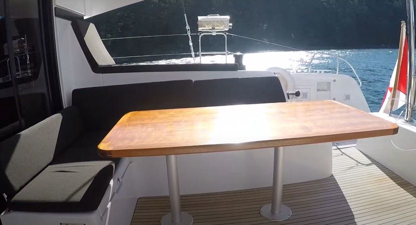 Lagoon 42 | Water Dragon