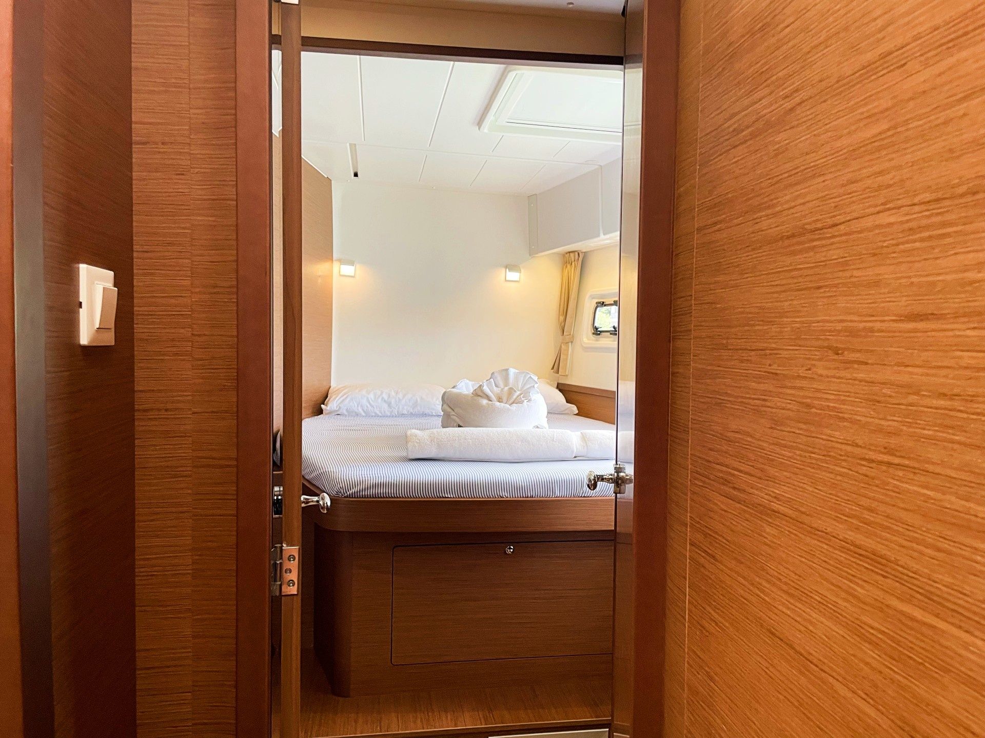 Lagoon 42 | Time Will Tell